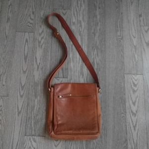 Beautiful genuine leather bag by V lady